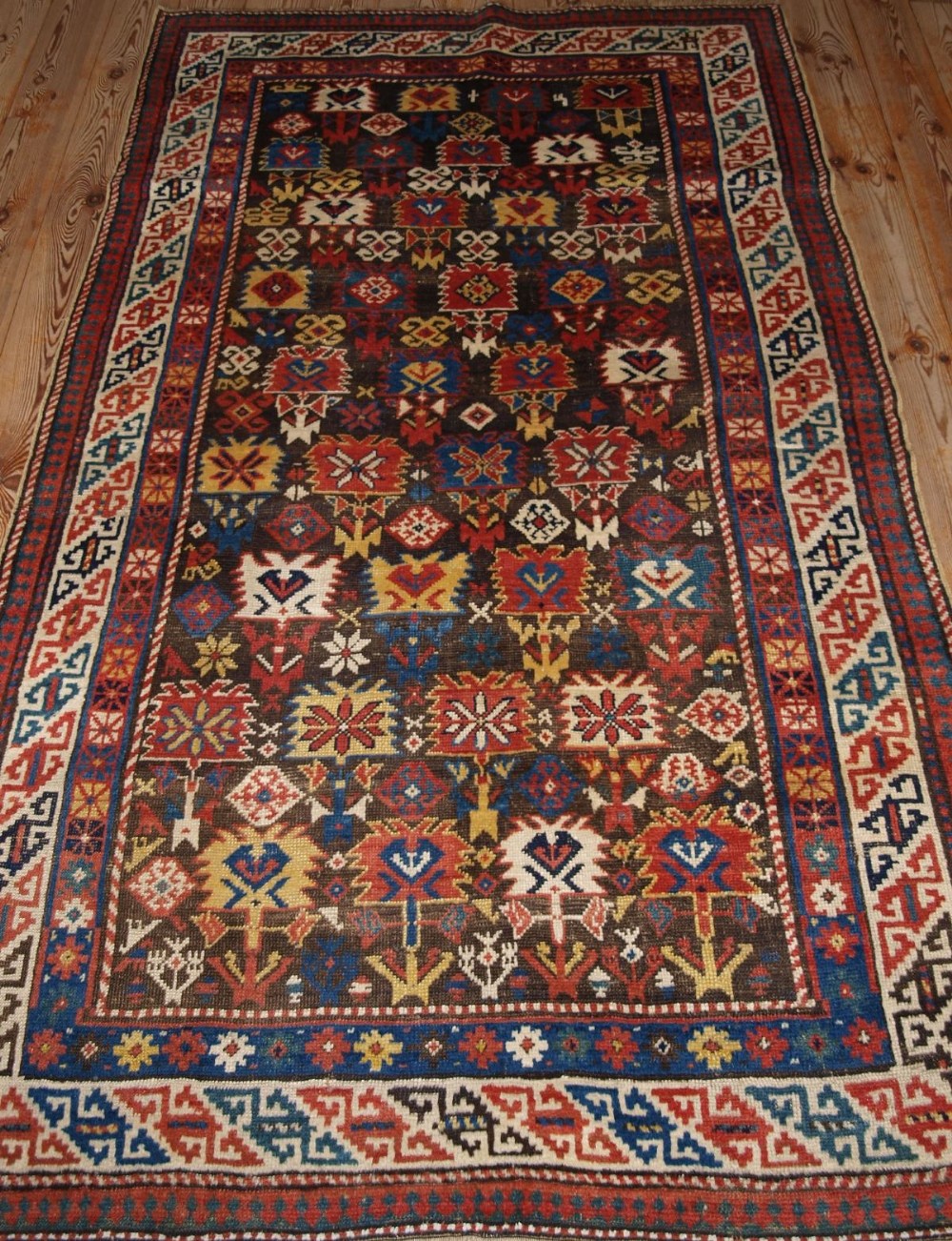 ANTIQUE CAUCASIAN KAZAK RUG, RARE DESIGN & GREAT COLOUR, LATE 19TH CENT