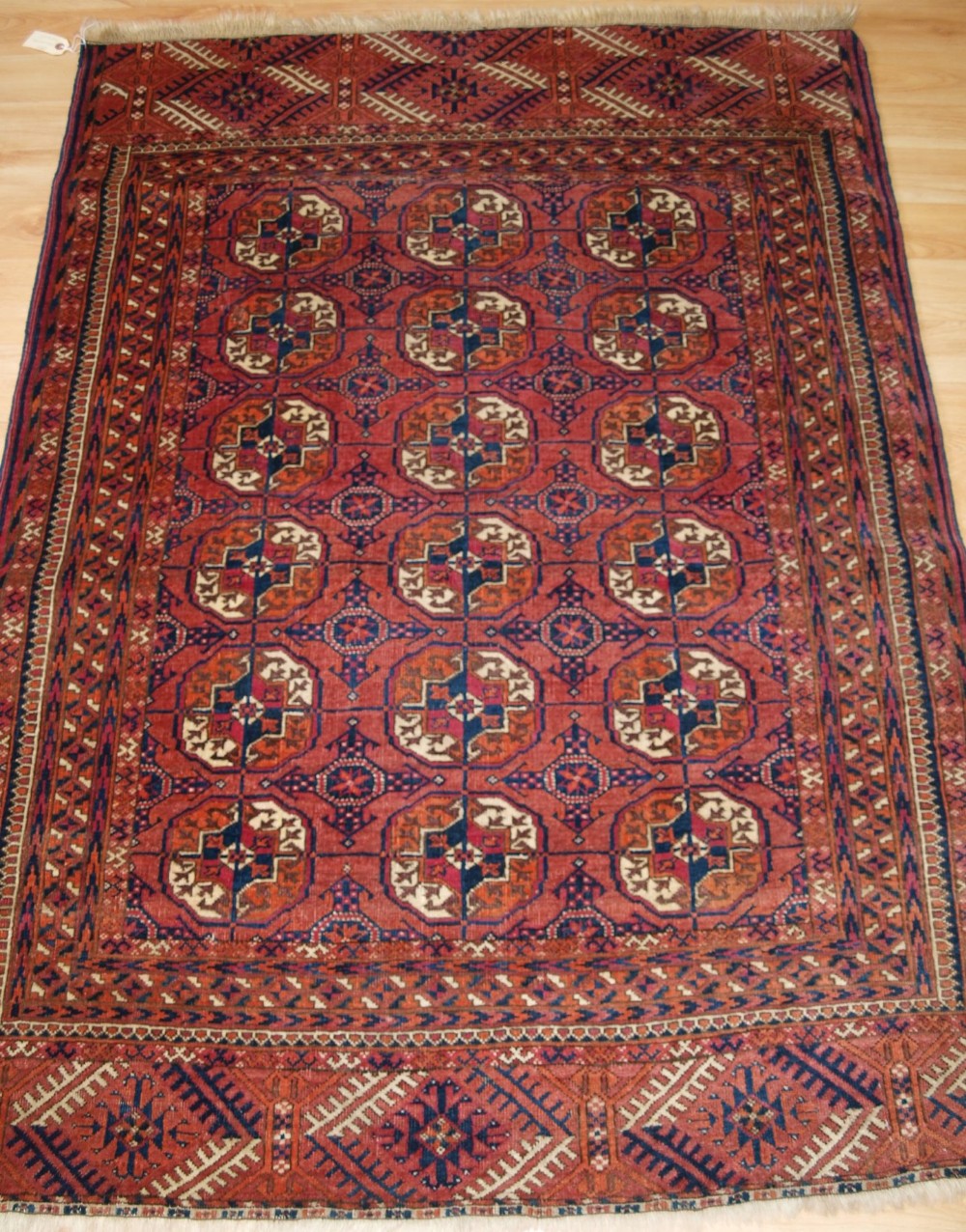 ANTIQUE TEKKE TURKMEN ‘DIP KHALI’ RUG, SOFT COLOUR, SMALL SIZE, CIRCA 1900