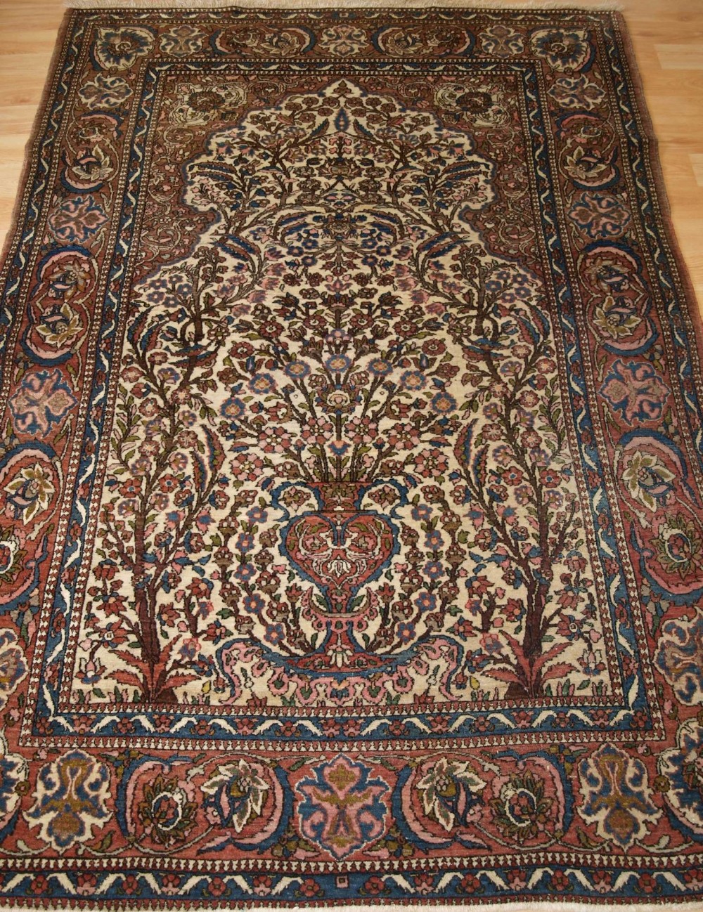 ANTIQUE ISFAHAN PRAYER RUG OF FLORAL VASE DESIGN, ONE OF A PAIR (2), CIRCA 1900