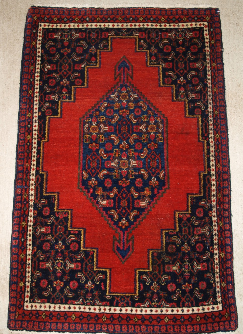 ANTIQUE PERSIAN SENNEH RUG OF SMALL PUSHTI SIZE, WONDERFUL COLOURS, CIRCA 1900