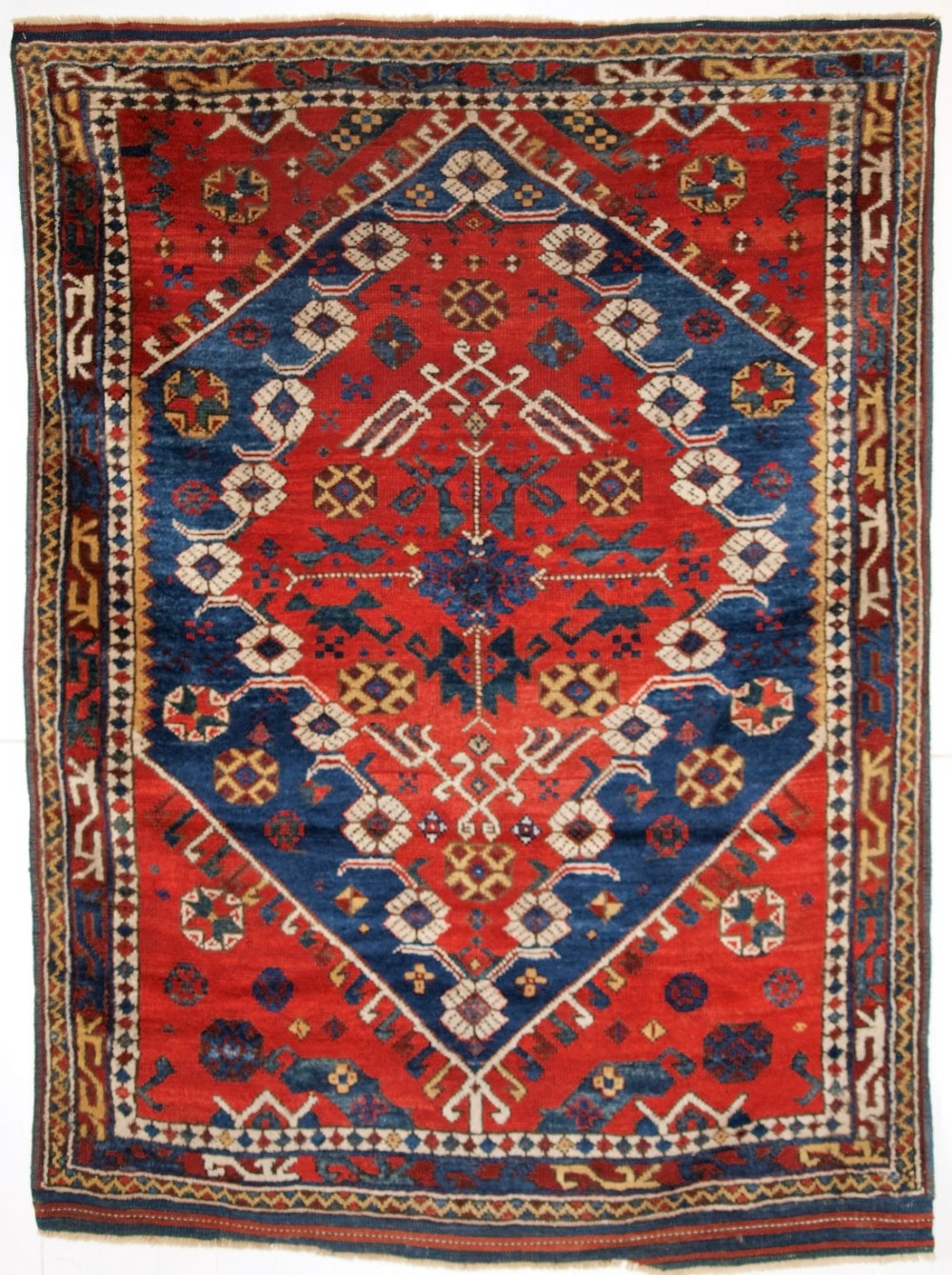 ANTIQUE TURKISH BERGAMA REGION RUG, CLASSIC DESIGN AND SUPERB COLOUR. CIRCA 1880.