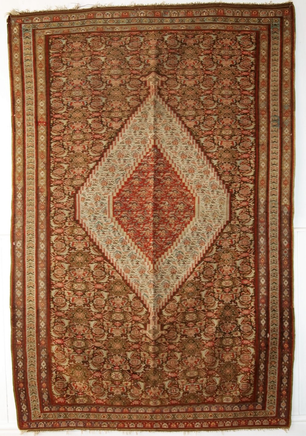 ANTIQUE SENNEH KILIM, VERY FINE WEAVE, BEAUTIFUL DESIGN, CIRCA 1900.