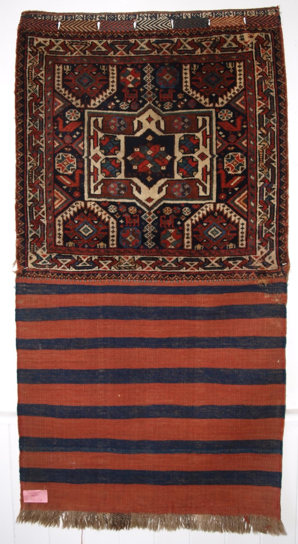 ANTIQUE SADDLE BAG WITH PLAIN WEAVE BACK, KHAMSEH TRIBE, CIRCA 1900.