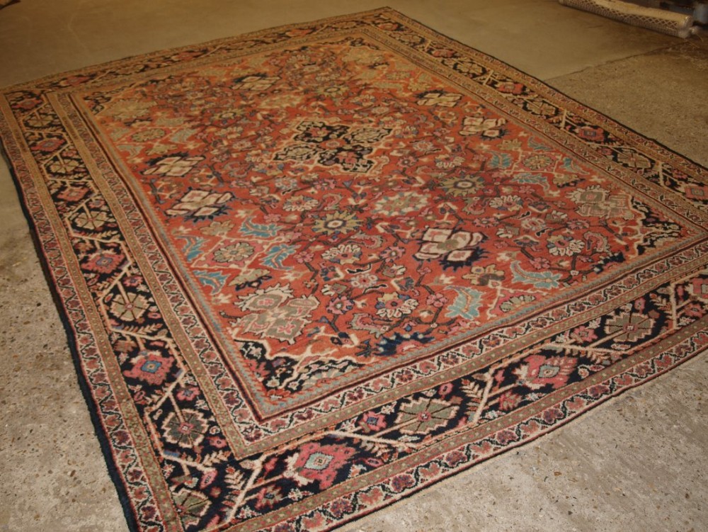 ANTIQUE MAHAL CARPET, GOOD ROOM SIZE WITH SOFT PASTEL COLOUR, CIRCA 1900.
