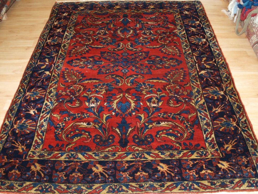 OLD PERSIAN VILLAGE RUG, GREATER HAMADAN REGION, SAROUK DESIGN, CIRCA 1920.