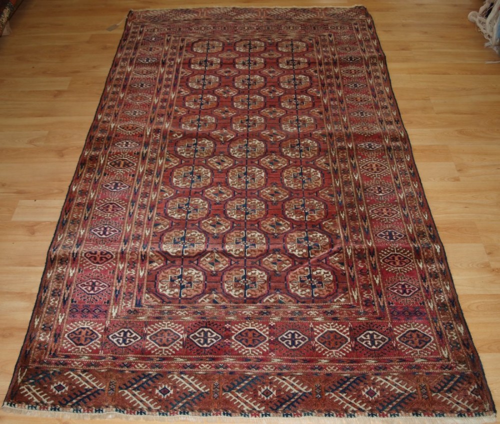 ANTIQUE TEKKE TURKMEN RUG, EXCELLENT CONDITION, GOOD SIZE & COLOUR, CIRCA 1900.