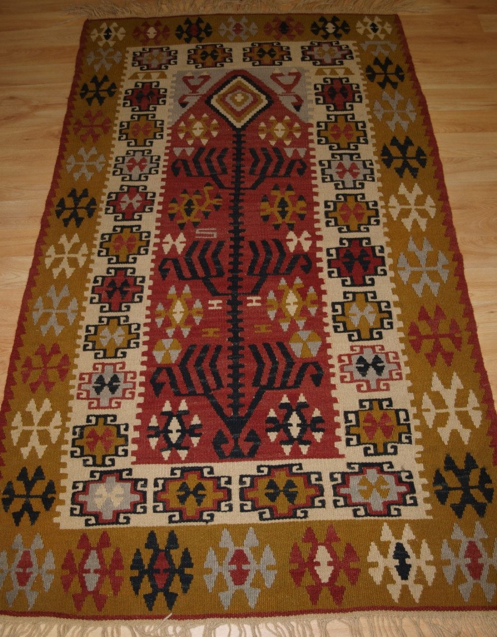 OLD TURKISH KAYSERI PRAYER KILIM, WONDERFUL COLOUR, TRADITIONAL DESIGN, CIRCA 1920.
