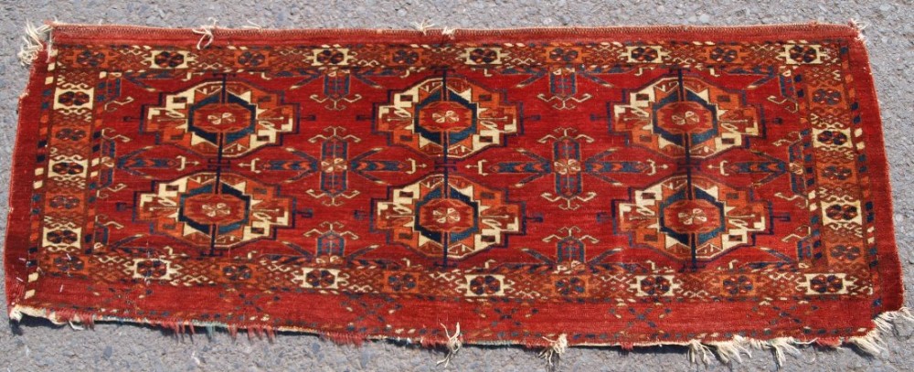 ANTIQUE TEKKE TURKMEN 6 GUL TORBA, VELVET LIKE HANDLE, VERY FINE, CIRCA 1850 OR EARLIER.