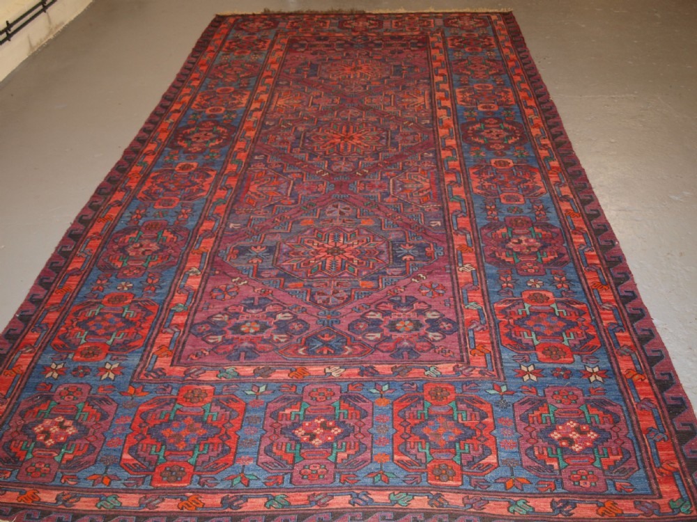 OLD CAUCASIAN SOUMAK CARPET, EXCELLENT CONDITION, GOOD COLOUR, CIRCA 1920. View II