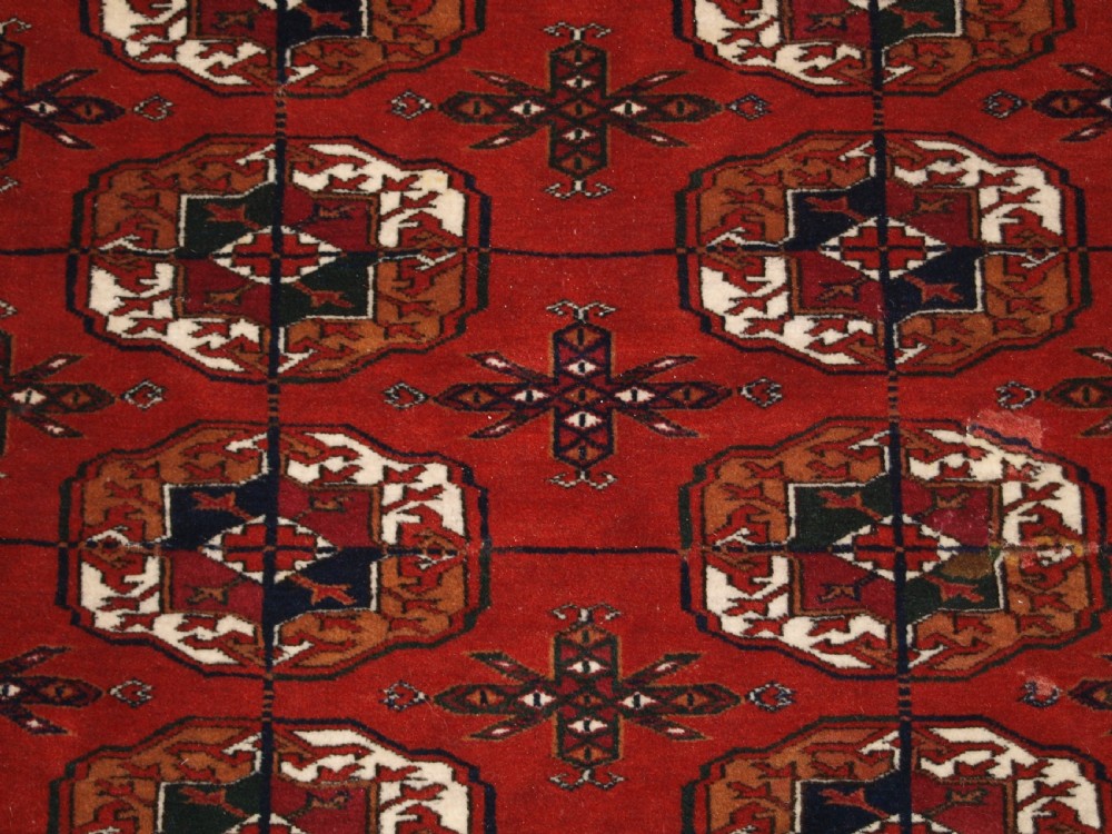 ANTIQUE TEKKE TURKMEN MAIN CARPET, FULL PILE, SOFT WOOL, CIRCA 1900. View VII