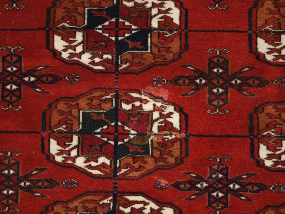 ANTIQUE TEKKE TURKMEN MAIN CARPET, FULL PILE, SOFT WOOL, CIRCA 1900. View X