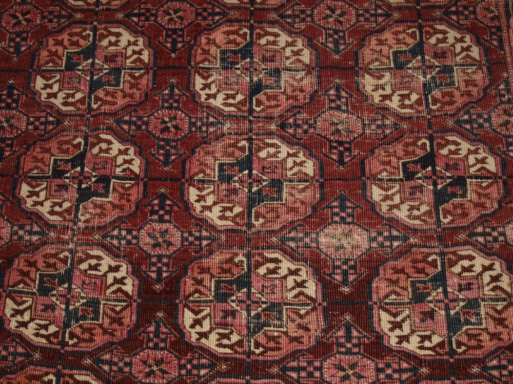 ANTIQUE TEKKE TURKMEN CARPET OF UNUSUAL LARGE SIZE, GOOD COLOUR, CIRCA 1900. View X