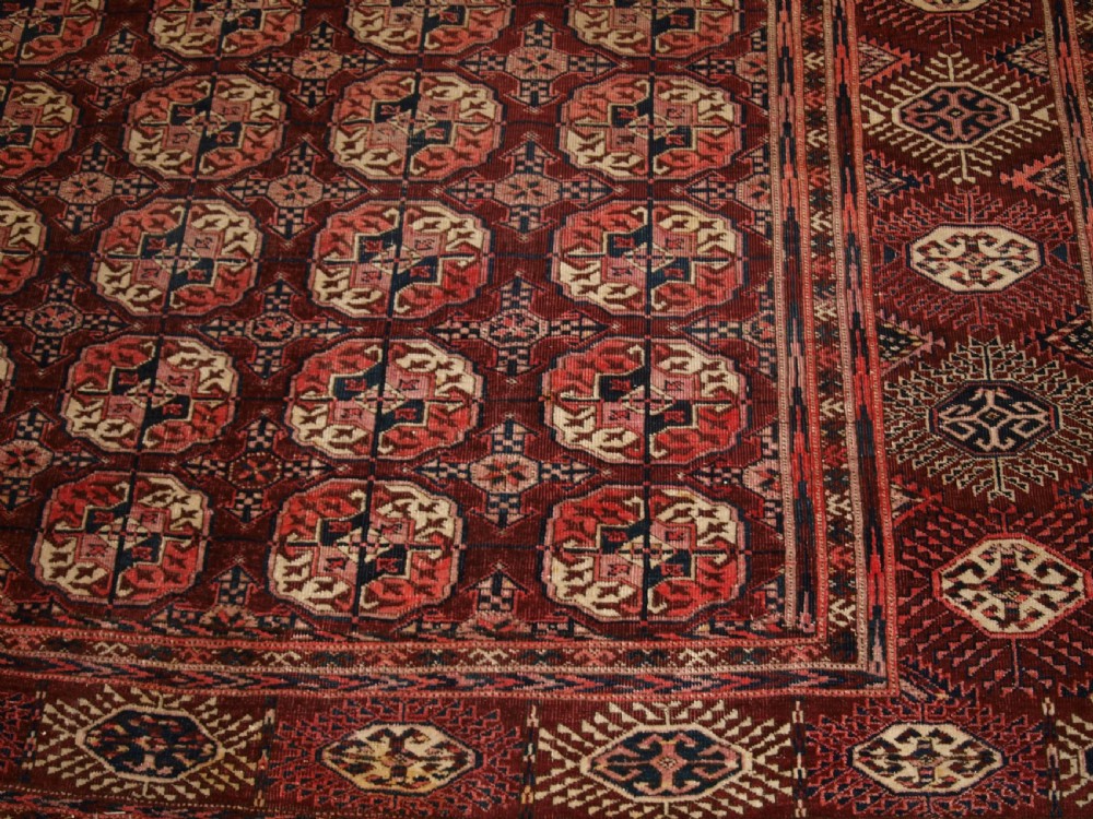 ANTIQUE TEKKE TURKMEN CARPET OF UNUSUAL LARGE SIZE, GOOD COLOUR, CIRCA 1900. View XV