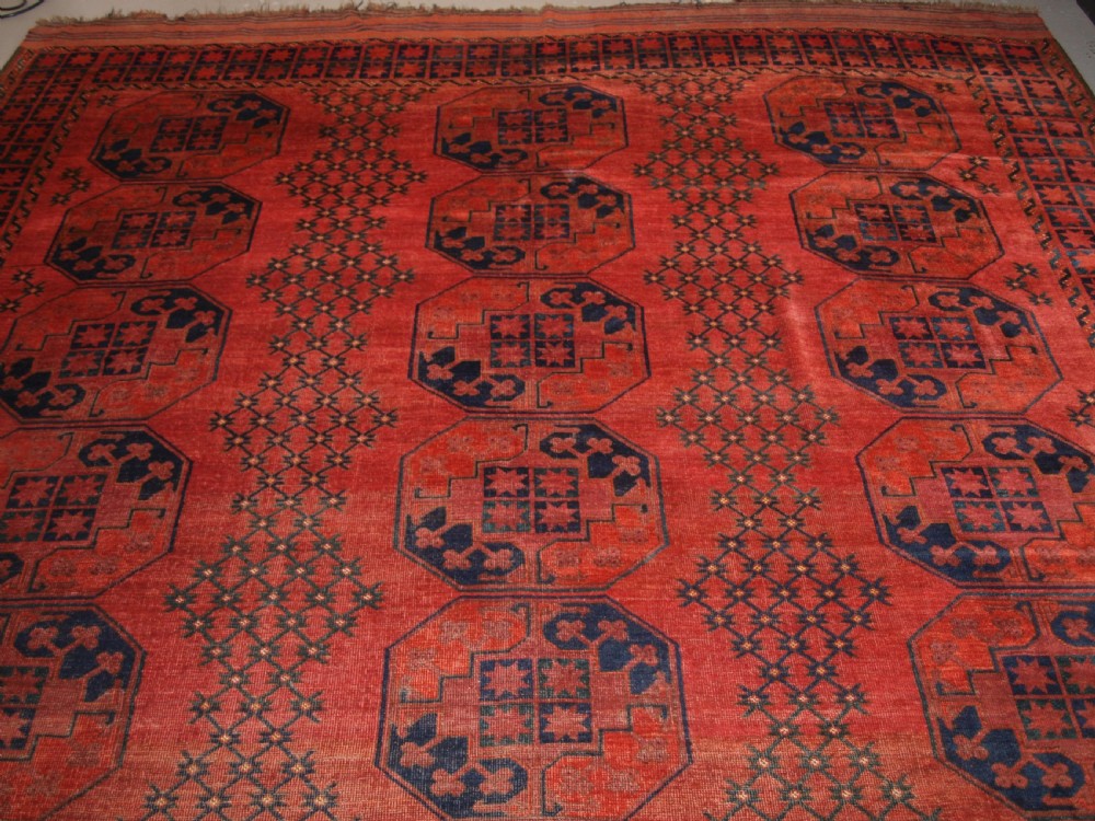 ANTIQUE AFGHAN ERSARI TURKMEN MAIN CARPET OF OUTSTANDING DESIGN AND COLOUR, 2ND HALF 19TH CENTURY. View VI