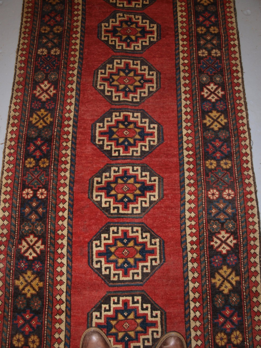 ANTIQUE PERSIAN KELARDASHT RUNNER OF CLASSIC DESIGN, CIRCA 1900. View III