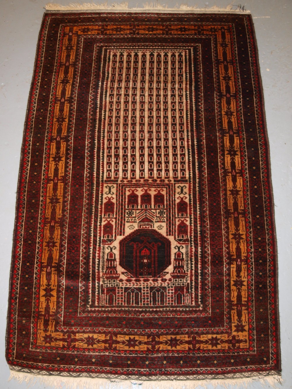 OLD AFGHAN KIZIL AYAK MOSQUE PRAYER RUG, UNUSUAL DESIGN, CIRCA 1920.