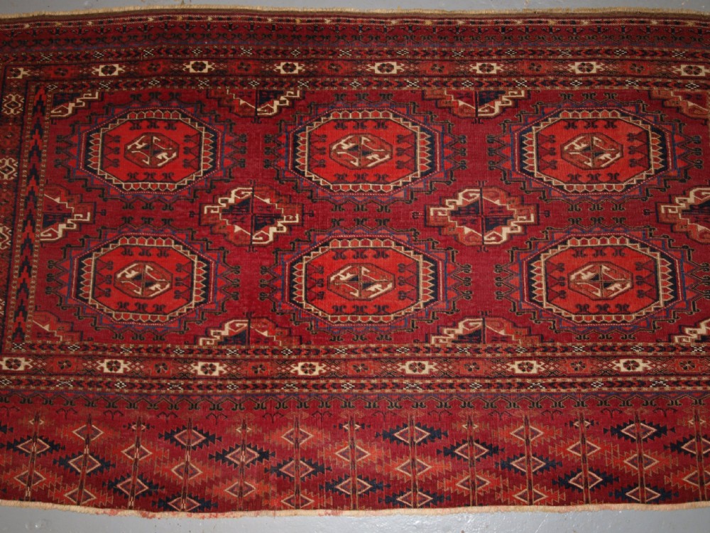 ANTIQUE TEKKE TURKMEN CHUVAL WITH SALOR GULS, VERY FINE WEAVE, CIRCA 1880. View IV