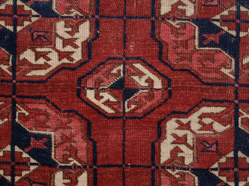ANTIQUE TEKKE TURKMEN MAIN CARPET, GOOD COLOUR, INTERESTING GULS, LATE 19TH CENTURY. View X