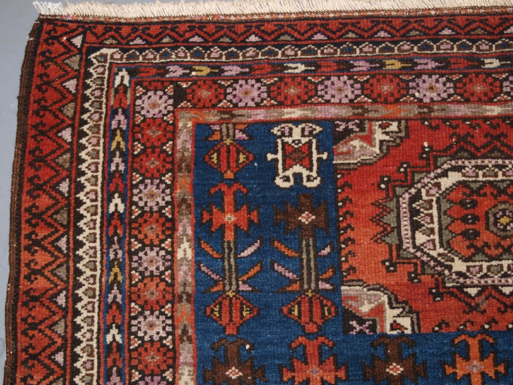 OLD KURDISH RUG, UNUSUAL DESIGN, LARGE INSCRIPTION WITH DATE, CIRCA 1900/20. View III