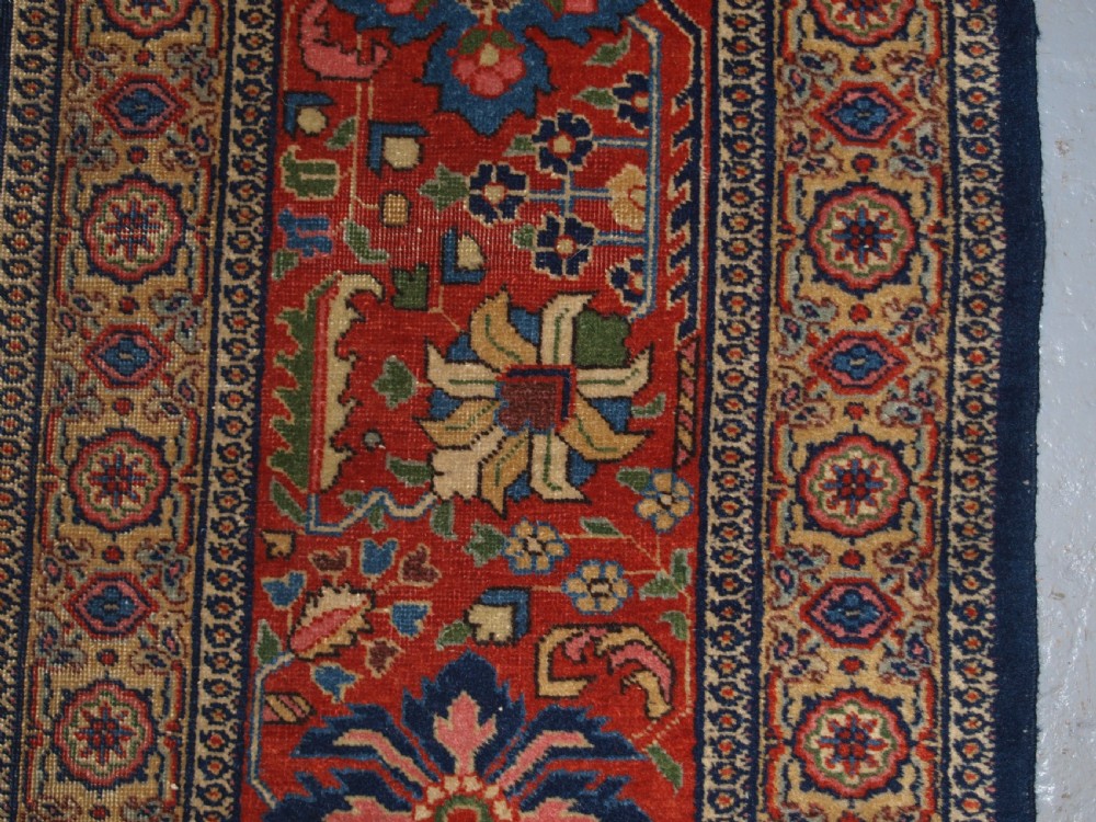 ANTIQUE PERSIAN TABRIZ CARPET, ELEGANT TRADITIONAL DESIGN, SIGNED BY THE MAKER, CIRCA 1900. View VIII