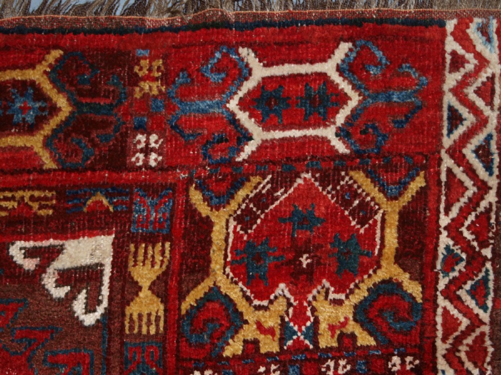 VERY RARE SMALL MAIN CARPET, CENTRAL ASIAN KIRGHYZ OR TURKMEN, MID 19TH CENTURY OR EARLIER. View XXI