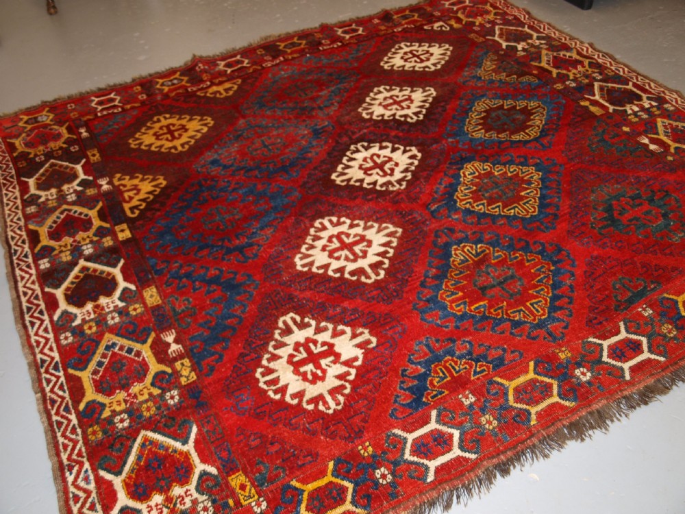 VERY RARE SMALL MAIN CARPET, CENTRAL ASIAN KIRGHYZ OR TURKMEN, MID 19TH CENTURY OR EARLIER. View XXVII
