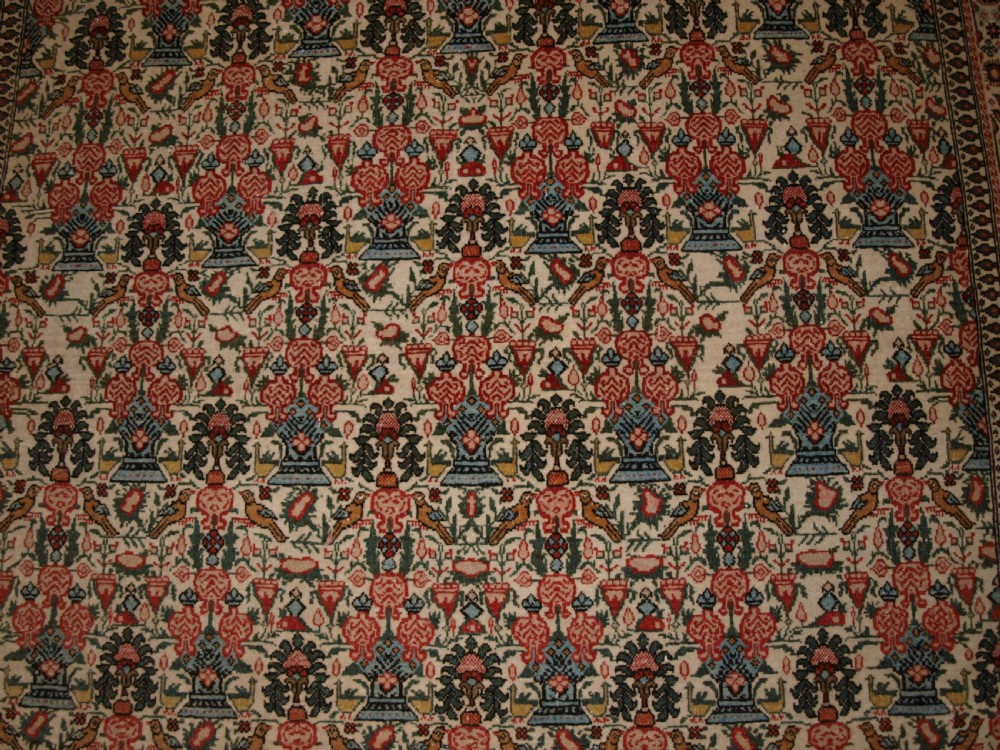 OLD PERSIAN QUM RUG, VERY SOFT COLOURS AND FINE WEAVE, CIRCA 1920. View IX