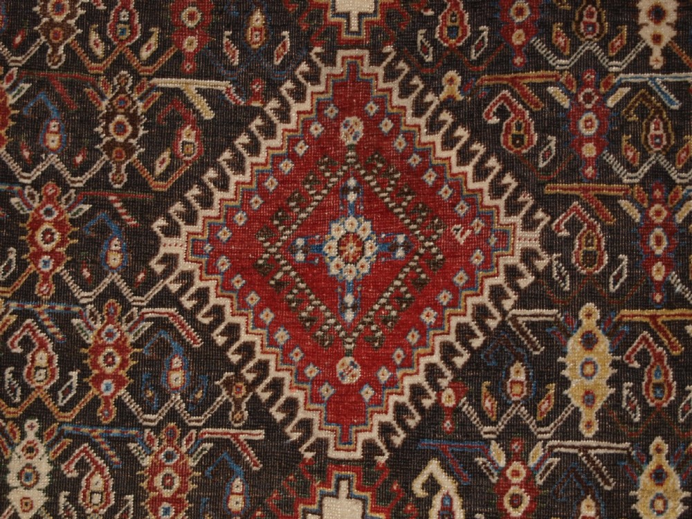 ANTIQUE SOUTH WEST PERSIAN TRIBAL QASHQAI RUG, TRIPLE MEDALLION, CIRCA 1880. View IX