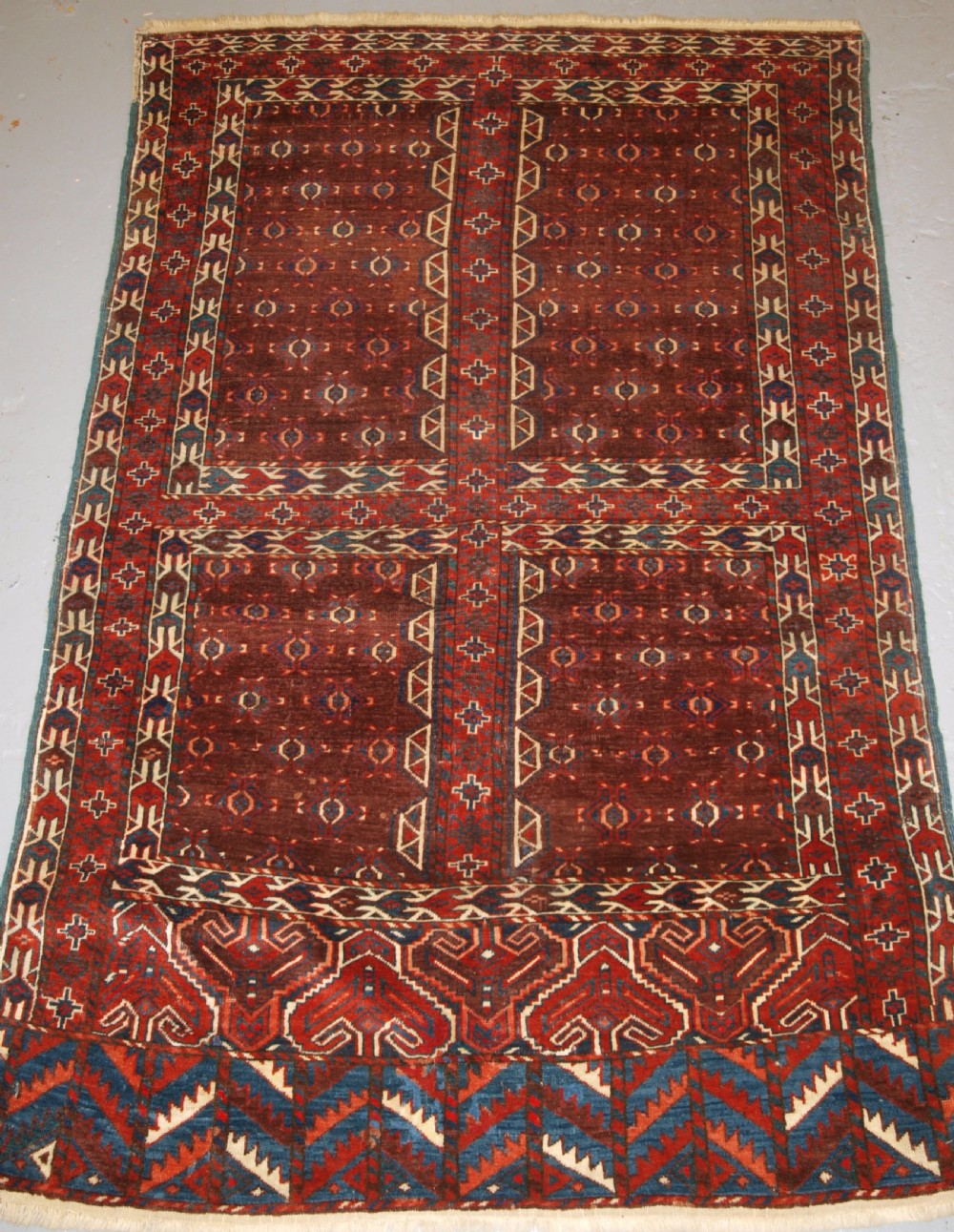 ANTIQUE YOMUT TURKMEN ENSI YURT DOOR HANGING, SUPERB COLOUR, 2ND HALF 19TH CENTURY.