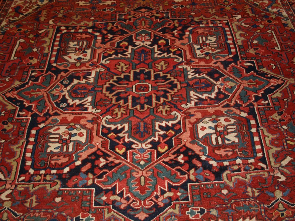 ANTIQUE PERSIAN HERIZ CARPET WITH SUPERB COLOURS, SQUARE SIZE, IDEAL FURNISHING CARPET, CIRCA 1900. View IX