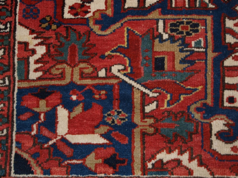 ANTIQUE PERSIAN HERIZ CARPET WITH SUPERB COLOURS, SQUARE SIZE, IDEAL FURNISHING CARPET, CIRCA 1900. View XII