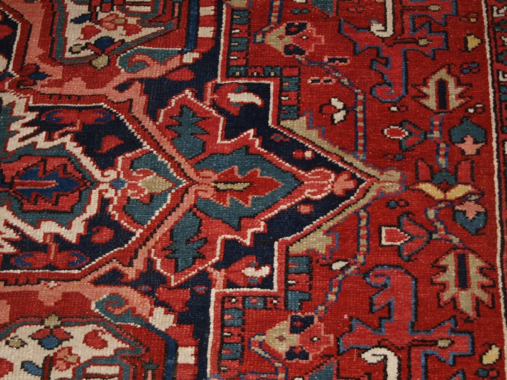 ANTIQUE PERSIAN HERIZ CARPET WITH SUPERB COLOURS, SQUARE SIZE, IDEAL FURNISHING CARPET, CIRCA 1900. View XV