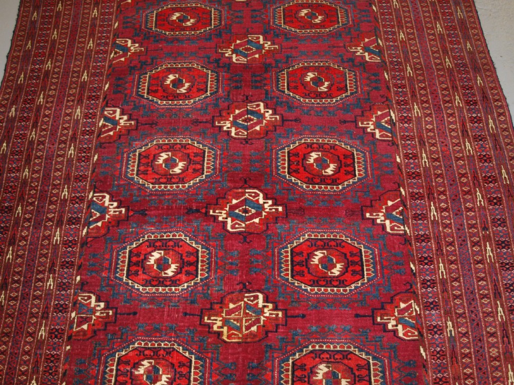 ANTIQUE TEKKE OR SARYK TURKMEN RUG, COCHINEAL DYES, BEAUTIFUL COLOURS, CIRCA 1890. View VI