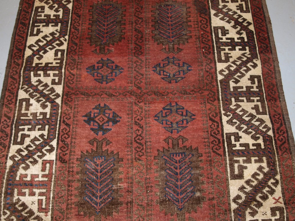 ANTIQUE BALUCH RUG, POSSIBLY TIMURI, LARGE SCALE DESIGN, WHITE BORDER, 2ND HALF 19TH CENTURY. View VI