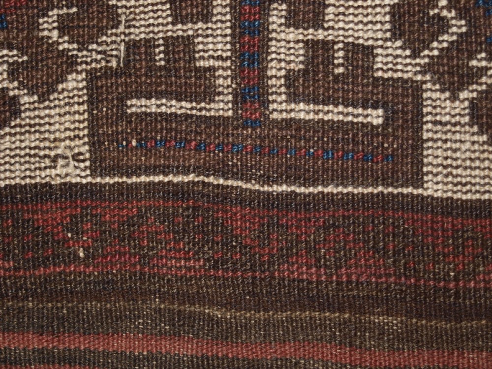 ANTIQUE BALUCH RUG, POSSIBLY TIMURI, LARGE SCALE DESIGN, WHITE BORDER, 2ND HALF 19TH CENTURY. View XIII