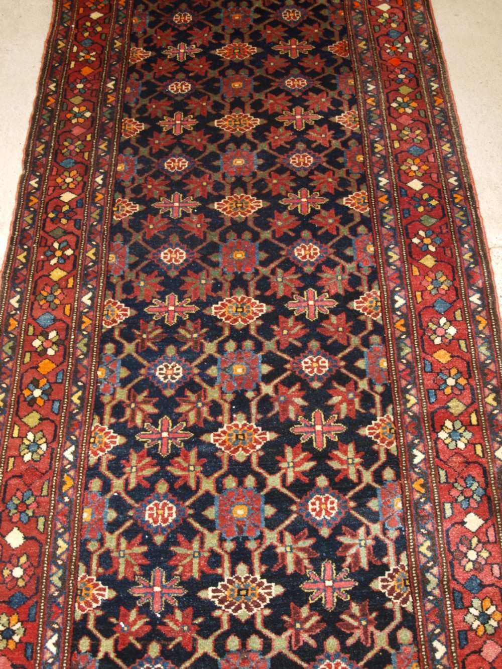 OLD PERSIAN HAMADAN REGION RUNNER, OVER 17 FEET LONG, MINA KHANI DESIGN, HARD WEARING, CIRCA 1920 View VI