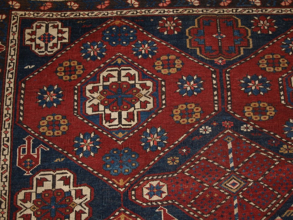 ANTIQUE CAUCASIAN KHILA RUG, BAKU REGION, OUTSTANDING EXAMPLE OF TYPE, LATE 19TH CENTURY. View IX