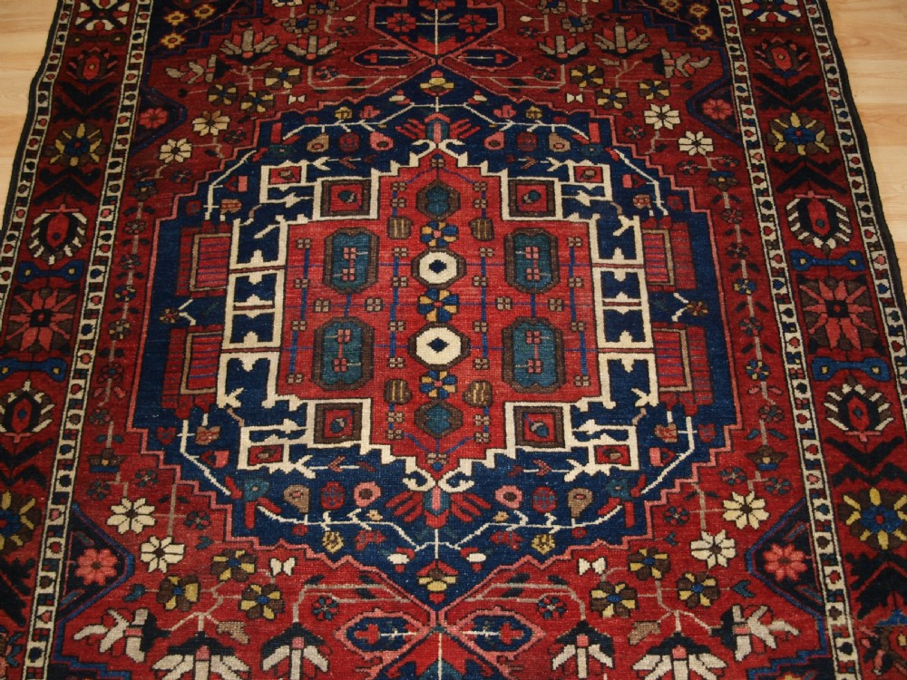 OLD PERSIAN BAKHTIARI VILLAGE RUG, SUPERB COLOURS AND CONDITION, CIRCA 1920. View VI