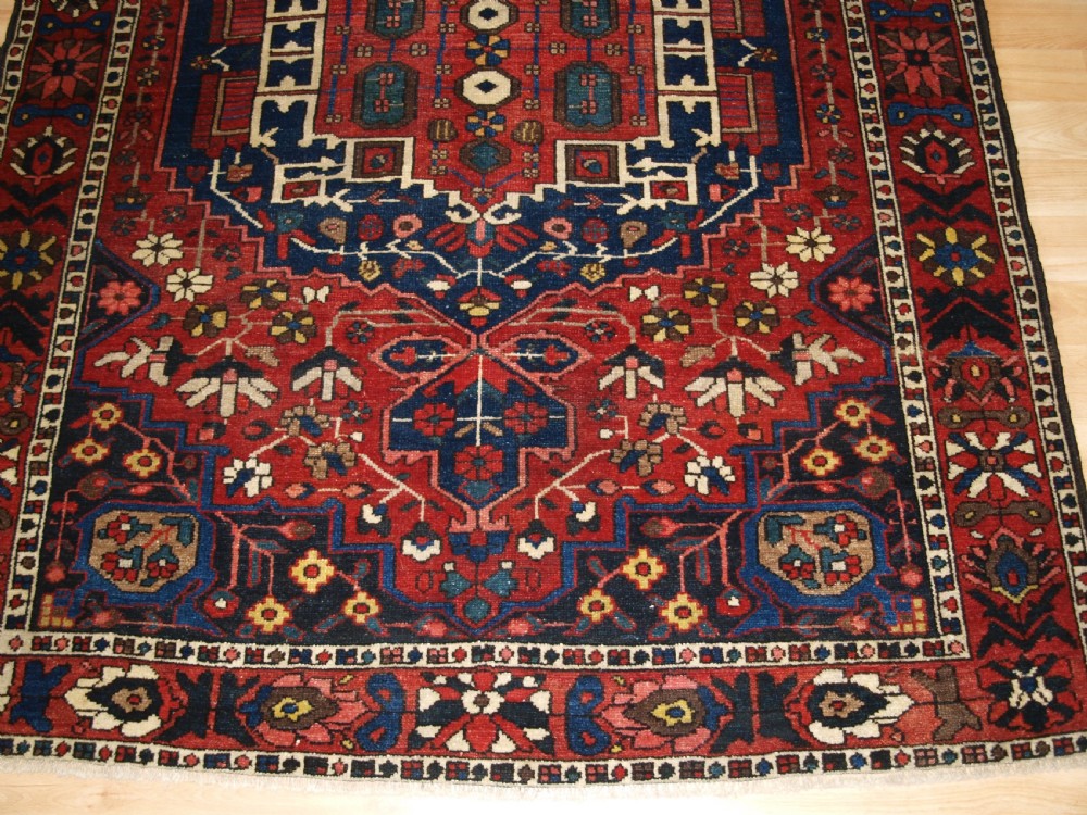 OLD PERSIAN BAKHTIARI VILLAGE RUG, SUPERB COLOURS AND CONDITION, CIRCA 1920. View VII