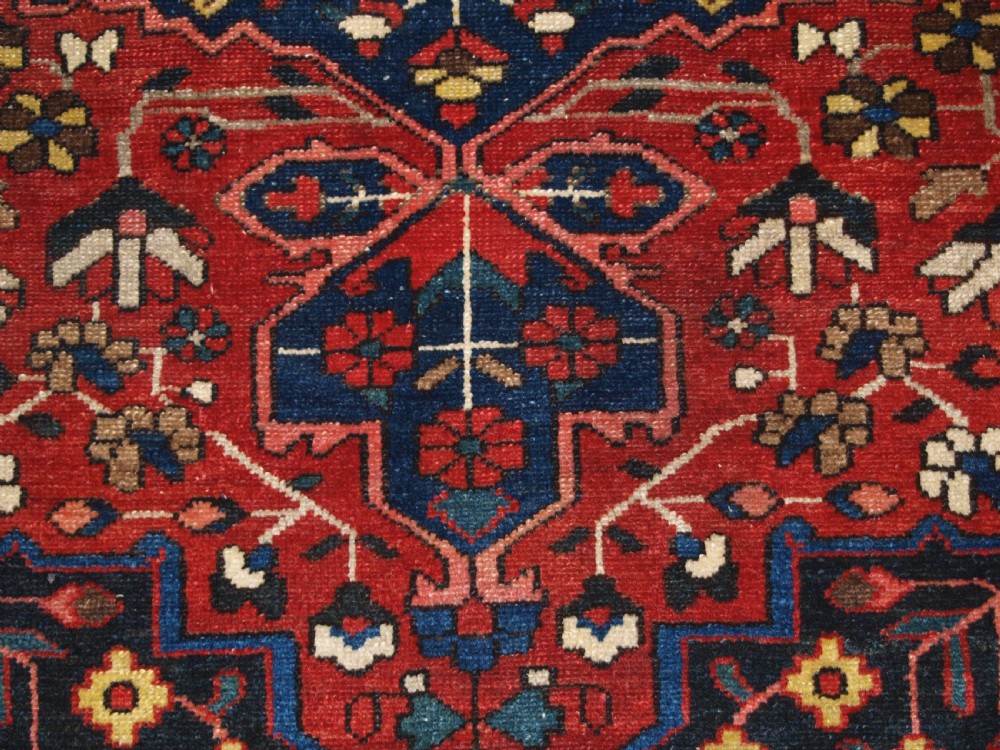 OLD PERSIAN BAKHTIARI VILLAGE RUG, SUPERB COLOURS AND CONDITION, CIRCA 1920. View VIII