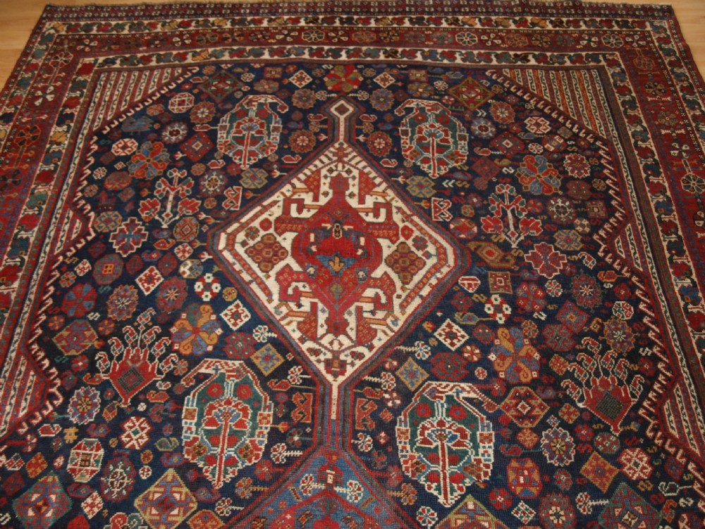 ANTIQUE SOUTH WEST PERSIAN TRIBAL CARPET BY THE KHAMSEH TRIBE, BEAUTIFUL TRIBAL DESIGN, CIRCA 1890. View V