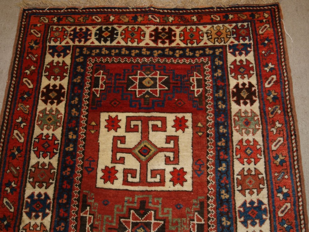 ANTIQUE NORTH PERSIAN KURDISH RUNNER WITH BOXED MEDALLION DESIGN, CIRCA 1900. View II