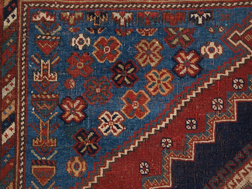 ANTIQUE PERSIAN AFSHAR RUG OF CLASSIC DESIGN, SMALL SIZE WITH GREAT COLOUR, LATE 19TH CENTURY. View VIII