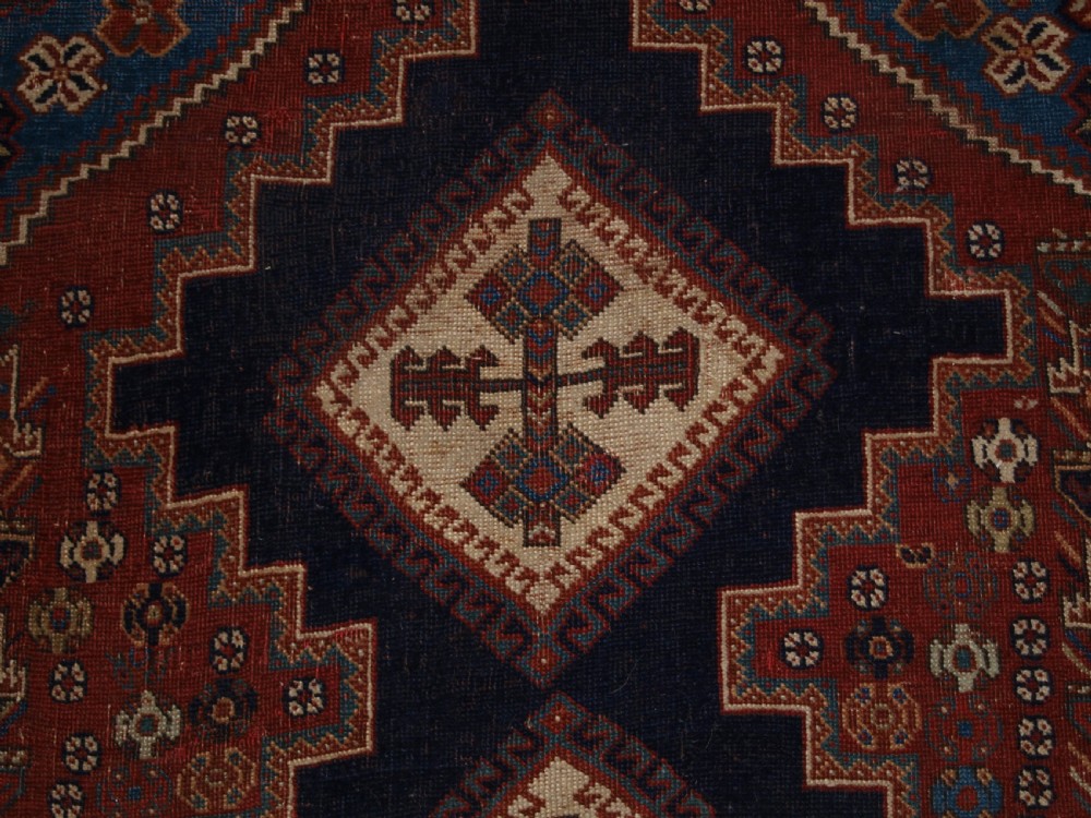 ANTIQUE PERSIAN AFSHAR RUG OF CLASSIC DESIGN, SMALL SIZE WITH GREAT COLOUR, LATE 19TH CENTURY. View X