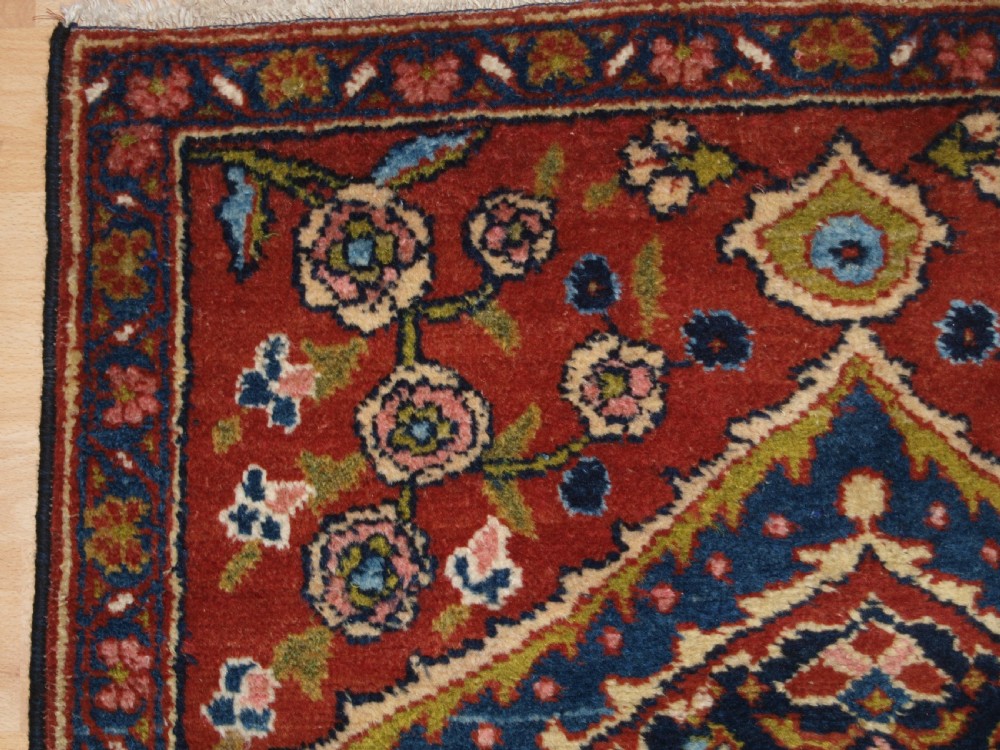OLD NORTH WEST PERSIAN HAMADAN VILLAGE RUG OF SMALL SIZE, CIRCA 1920. View V