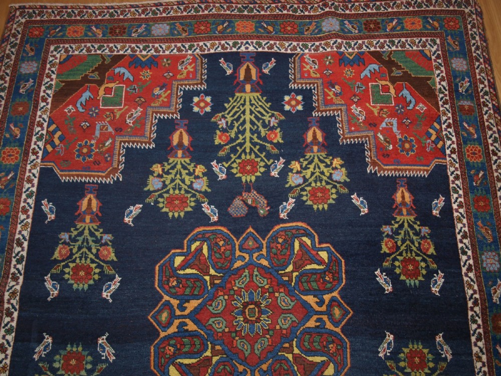 ANTIQUE PERSIAN AFSHAR RUG WITH VASE DESIGN, BIRDS AND FLOWERS, CIRCA 1900/20. View IV