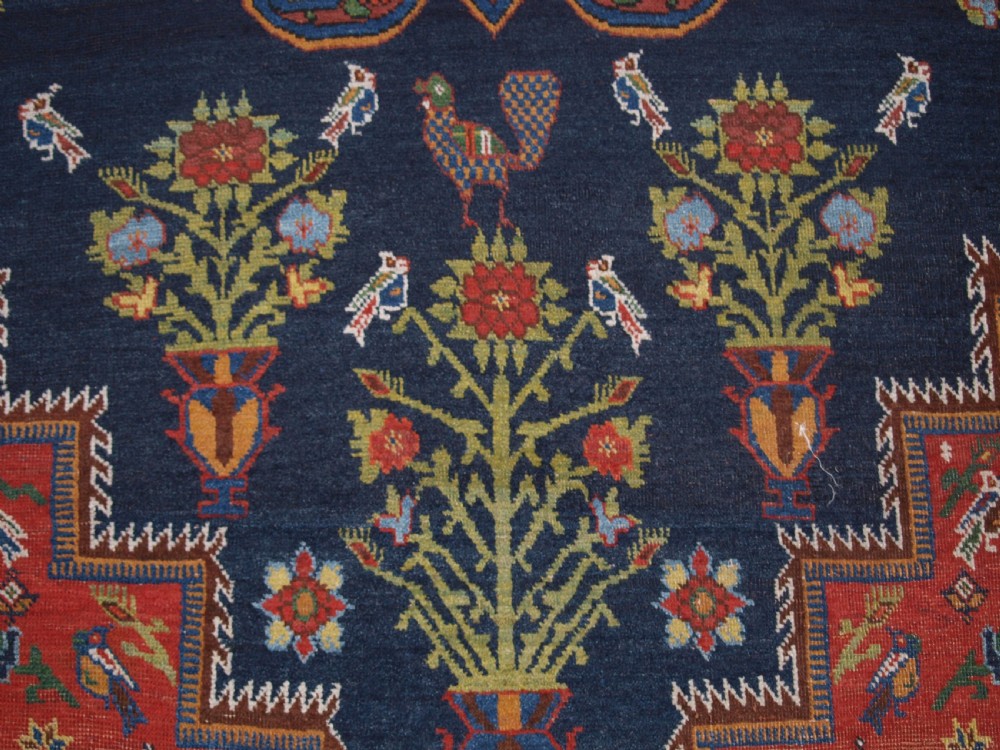 ANTIQUE PERSIAN AFSHAR RUG WITH VASE DESIGN, BIRDS AND FLOWERS, CIRCA 1900/20. View X