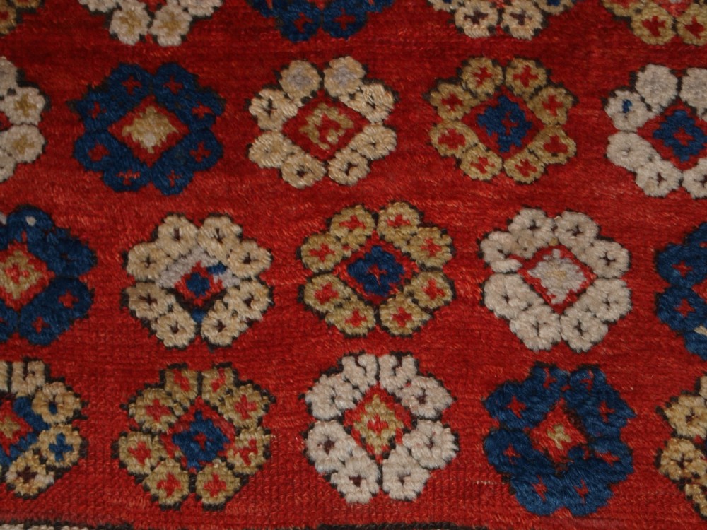 ANTIQUE TURKISH BERGAMA RUG, ALL OVER FLORAL DESIGN, 2ND HALF 19TH CENTURY. View VII