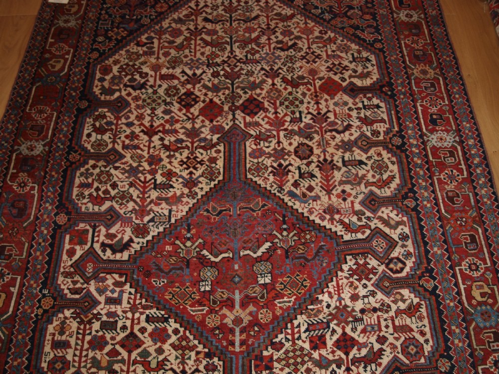 ANTIQUE SOUTH WEST PERSIAN TRIBAL KHAMSEH BIRD RUG, OUTSTANDING CONDITION, CIRCA 1880. View IV
