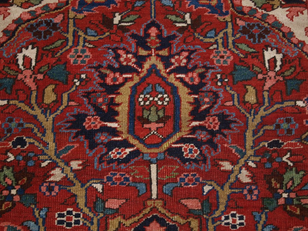 ANTIQUE PERSIAN HERIZ CARPET, SOFT TERRACOTTA RED FIELD, EXCELLENT CONDITION, CIRCA 1900/20. View VII